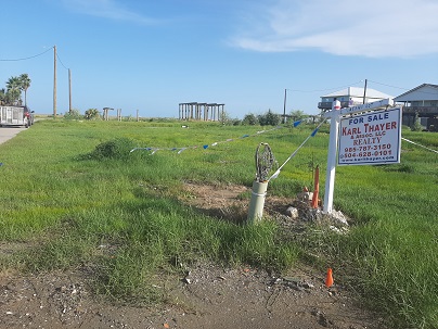 1816 Hwy 1  GRAND ISLE, LA.   THIS IS A VACANT BEACH SIDE LOT FRONTING HWY 1.  IT MEASURES 50′ X 100′. LOCATED ON THE BEACH ACROSS FROM HURRICANE HOLE.  THE ADJACENT LOT IS ALSO AVAILABLE.